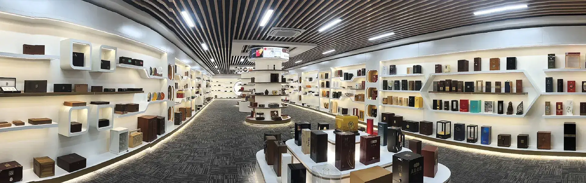XRX company exhibition hall showing wooden box and display product samples