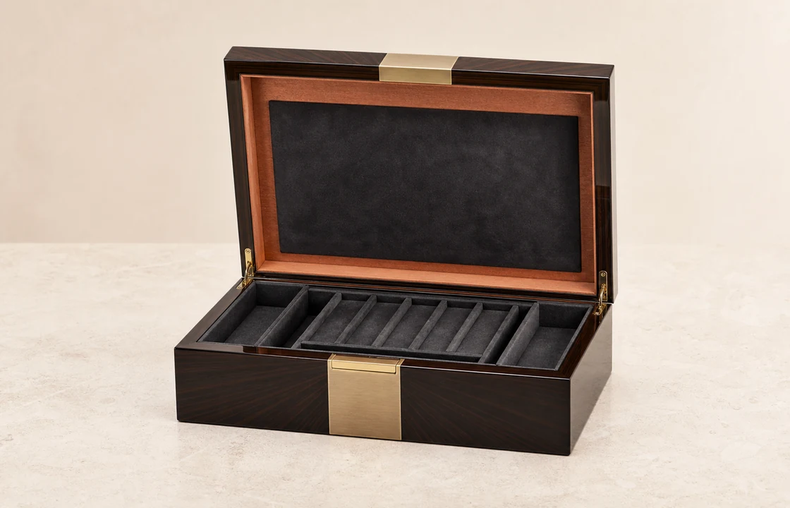 Luxury cigar gift boxes for corporate gifts, holiday cigar sets, and premium tobacco brand promotions