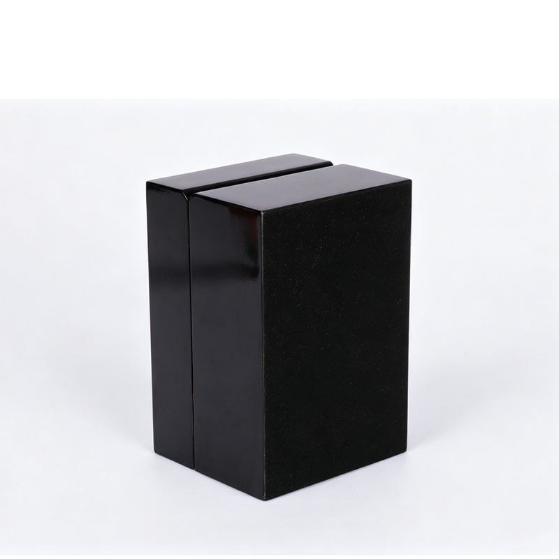 Black lacquer essential oil box with gold stamp logo