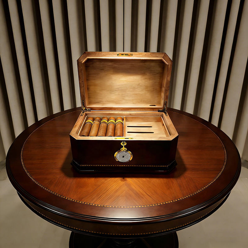 Removable Tray Cigar Humidor Case with Lock and High Glossy Lacquer Finish