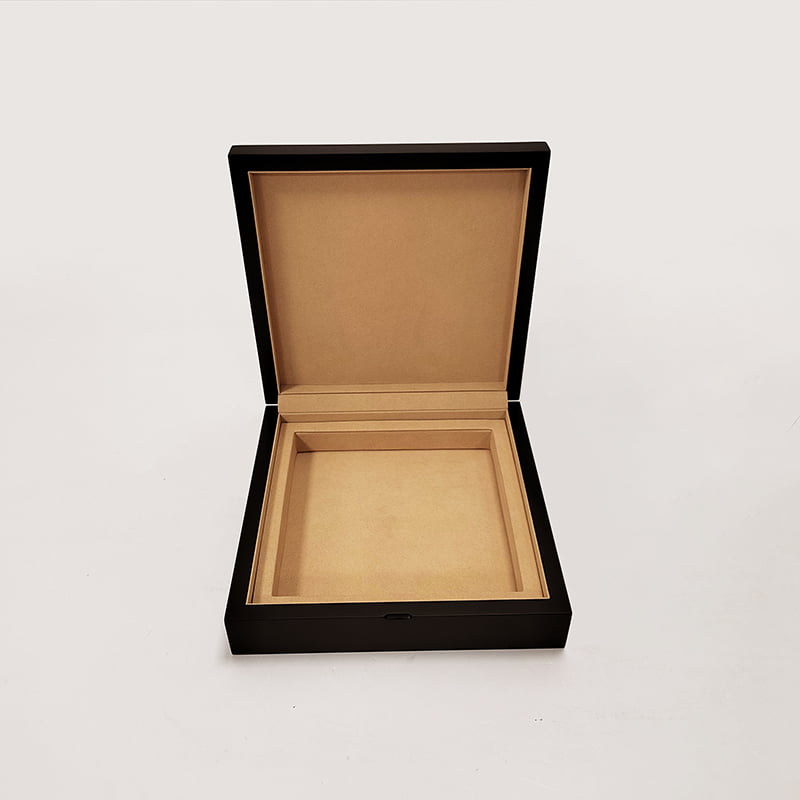 Square watch gift box for premium retail packaging
