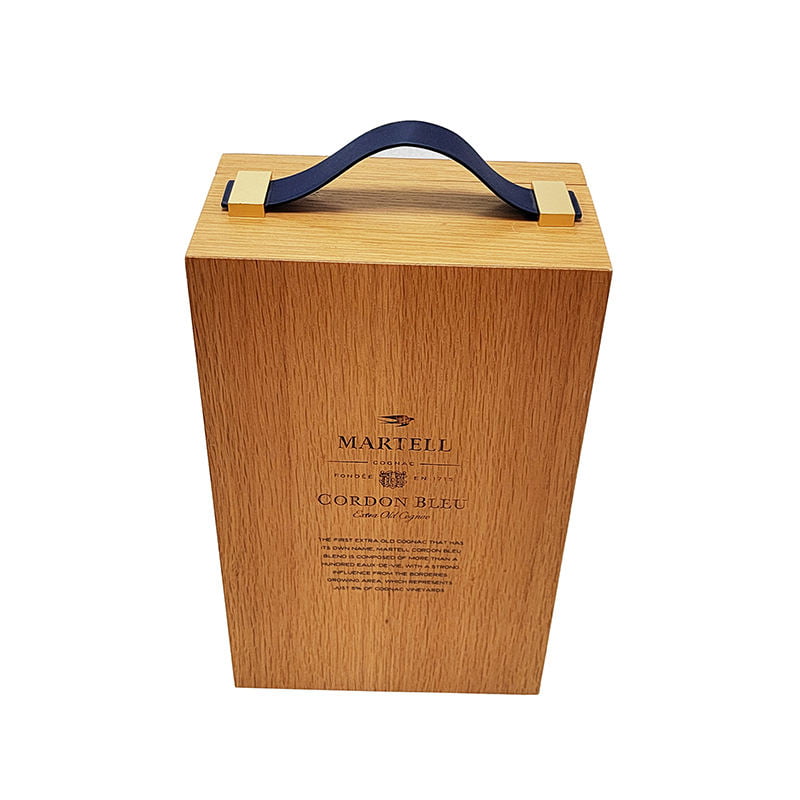 Branded whisky presentation box with laser engraving