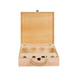 Wine box for 4 bottles with natural pine wood structure