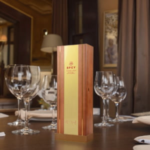 Single Bottle Wooden Wine Gift Box for Custom Champagne Packaging