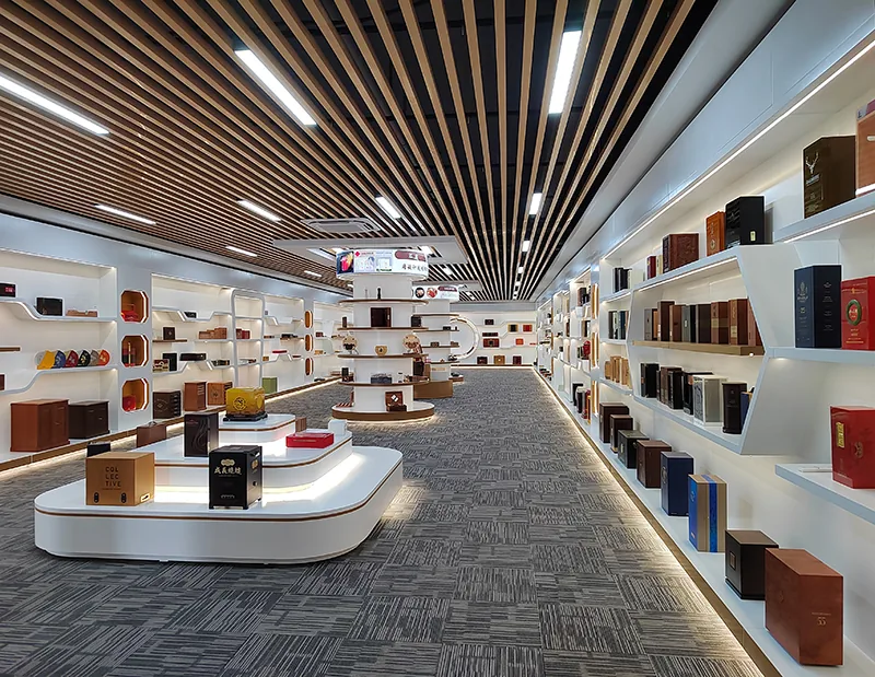 Custom wooden box FAQ for B2B packaging buyers in the XRX showroom